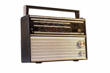 Beyaz arka plan üzerinde eski radyo