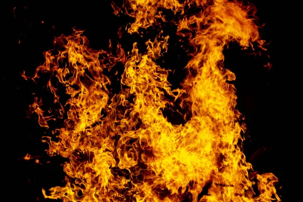 大火和黑色背景的巴西人剪影。火焰 — 图库照片