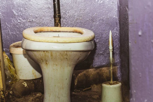 Vuile Onhygiënische Toiletpot Met Kalkaanslag Openbaar Toilet — Stockfoto