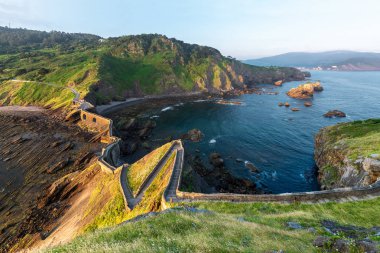 San Juan de Gaztelugatxe, Bask Ülkesi, İspanya yolu