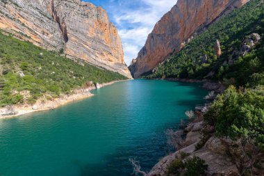Congost de Mont-Rebei, Katalonya ve Aragon arasındaki sınır, İspanya