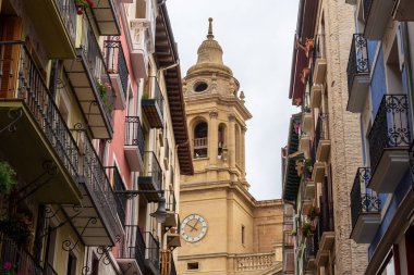 Curia street'ten Pamplona Katedrali, İspanya