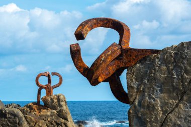 Sculpture 'Peine del Viento' in Donostia-San Sebastian, Spain