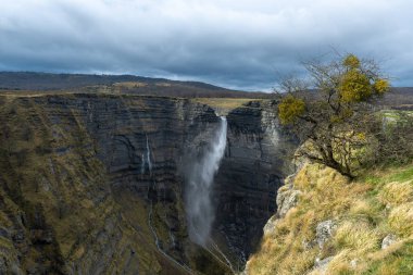 Salto del Nervion Şelalesi, Ispanya 'nın kuzeyinde