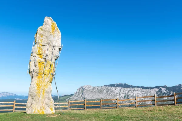 Menhir Von Kurtzegan Gorbea Naturpark Vizcaya Spanien — Stockfoto