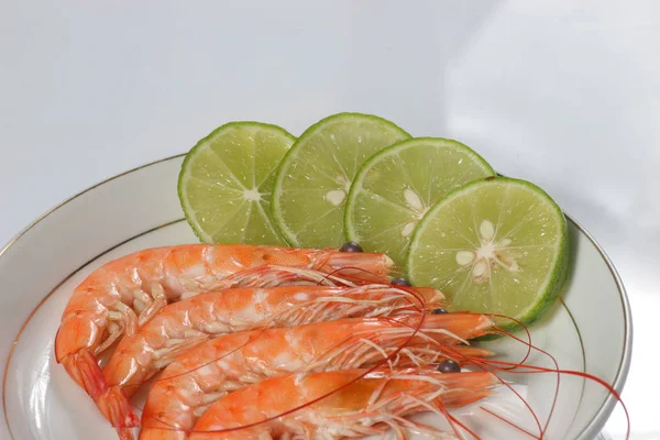 Crevettes Servies Sur Plat — Photo