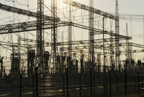 Průmyslová Pozadí Grafické Siluety Různých Struktur Elektrické Rozvodny Podsvícení — Stock fotografie