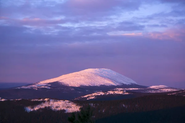 Landschaft Morgengrauen Den Bergen Des Nördlichen Ural Der Nähe Des — Stockfoto