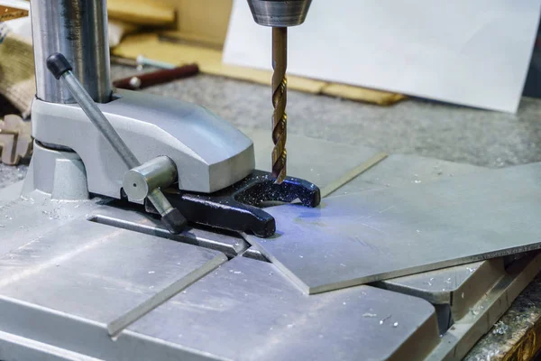 Small Drill Press Ready Work Blurred Workshop Background — Stock Photo, Image