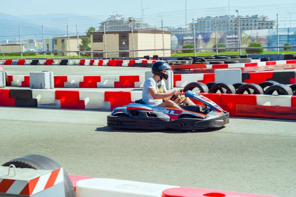 Адлер Росія Вересня 2017 Аматорський Людина Везе Картинг Спортивних Autotrack — стокове фото