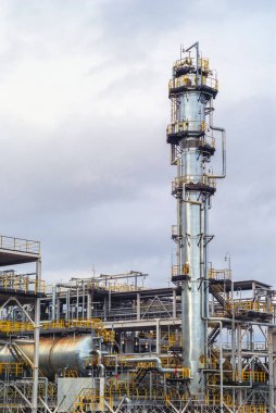 sıvı katalitik çatlama biriminde (Fcc) modern bir kimya fabrikası. petrol rafinerisi donatım.