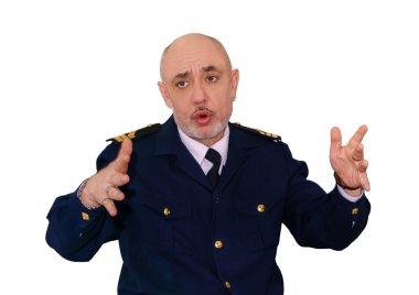 tek tip bir memur Denizi'nde yaşlı adam duygusal olarak bir şey, duygusal, beyaz arka plan üzerinde izole gesticulating anlatıyor