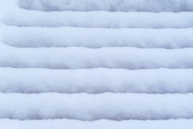 arka plan - kar bir bankta