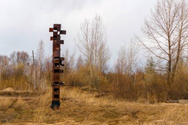sanayi sonrası totem direği