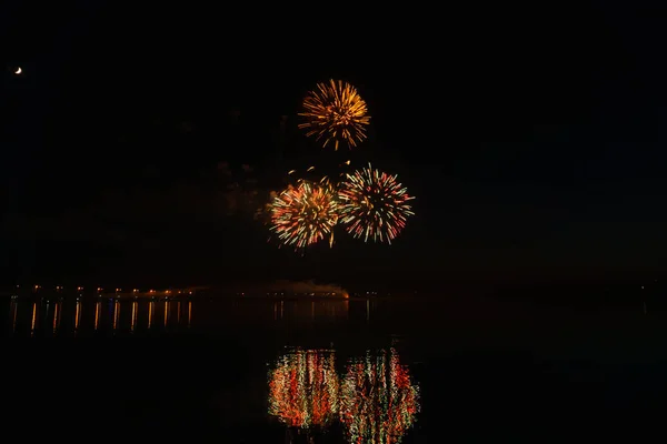 Fireworks over the river — Stock Photo, Image