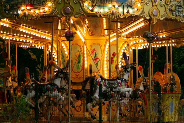 Retro carousel in the evening park — Stock Photo, Image