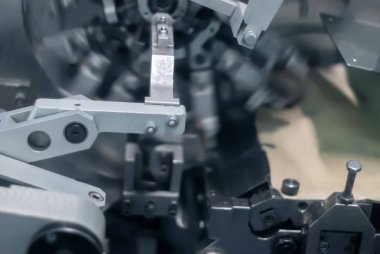 Bulanık endüstriyel arka plan, şeker paketleme makinesi parçası