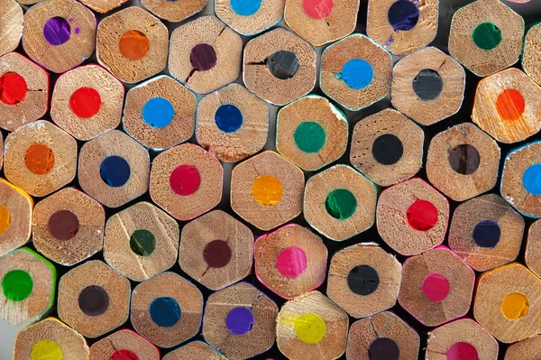 Renkli kalemler arka plan. Unsharpened çok renkli boya kalemi, makro görünümü ürün yelpazesine.