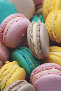 Pastel macaroons, üstten görünüm Fransız