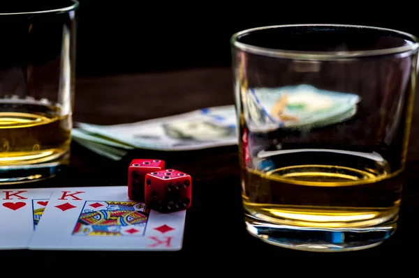 Playing Cards, Red Gaming Dices And Glasses of Whiskey — Stock Photo, Image