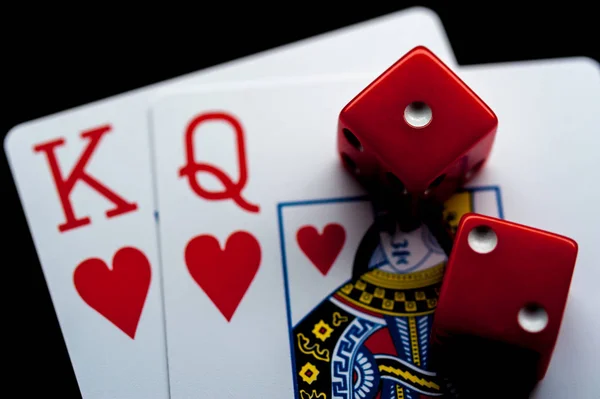 Close-up - Playing Cards And Red Gaming Dices — Stock Photo, Image