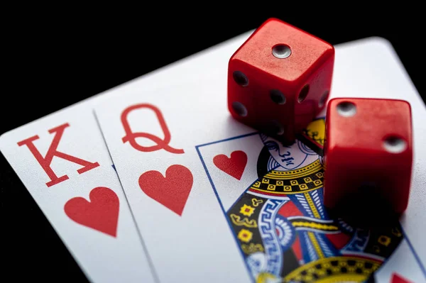 Close-up - Playing Cards And Red Gaming Dices — Stock Photo, Image