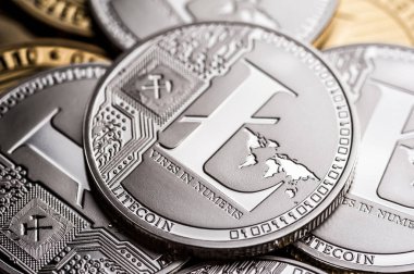 Gümüş litecoin sikke grubu, yakın çekim.