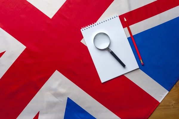 Bandera de Reino Unido con bloc de notas — Foto de Stock