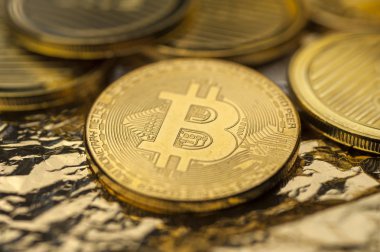 Dijital kripto para birimi. Altın bitcoinarka.