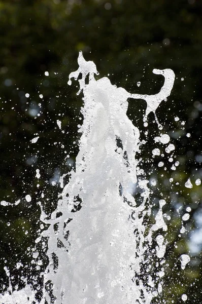 White Foam Fountain Dark Background — Stock Photo, Image