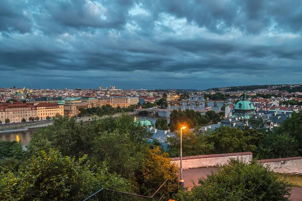 Noční Pohled Městské Domy Světla Prahy — Stock fotografie