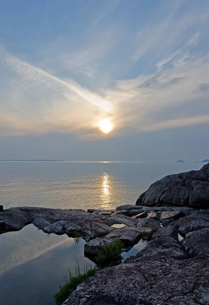 Grå Vatten Superior Lake Ontario Soluppgången — Stockfoto