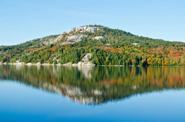 Salida Del Sol Sobre Lago Del Bosque Parque Killarney Canadá — Foto de Stock