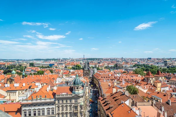 Prag Şehir Merkezi Kırmızı Kiremitli Çatı Manzaralı — Stok fotoğraf