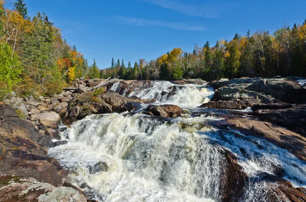 Cascading Water Rocks Superior Lake Provincial Park Canada — Stok Foto