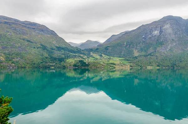 Riflessione Norvegia Fiordo Autunno — Foto Stock