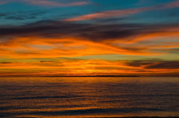 Яскравий Захід Сонця Над Водою Верхнього Озера Канада — стокове фото