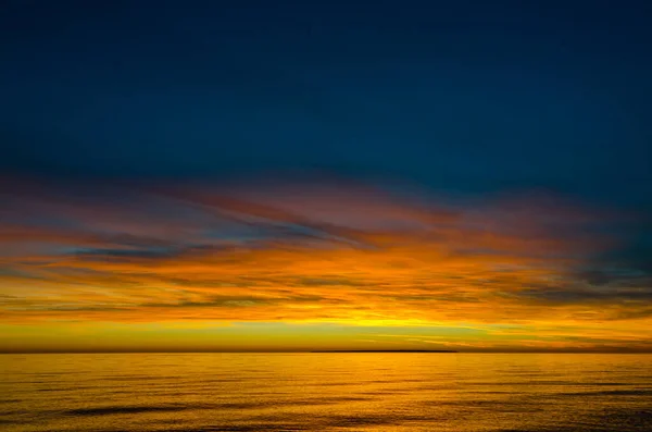 Tramonto Colorato Sopra Acqua Del Lago Superiore Canada — Foto Stock