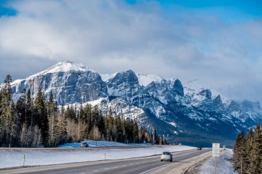 Trans Kanada Otoyolu 'ndan Rocky Dağları' na, Alberta, Kanada