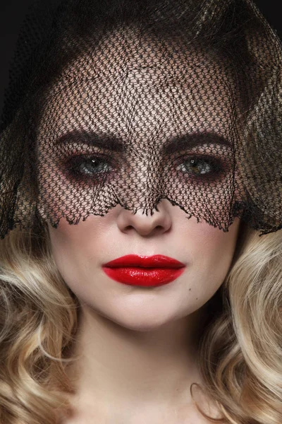 Close Portret Van Jonge Mooie Vrouw Met Rode Lippenstift Zwarte — Stockfoto