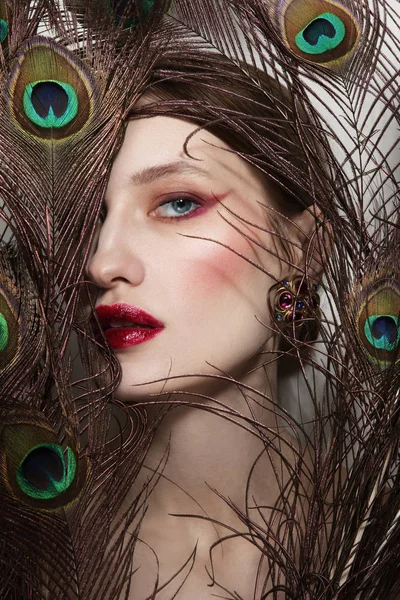 Glamorous Portrait Young Beautiful Woman Peacock Feathers — Stock Photo, Image