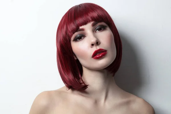 Portrait Young Beautiful Red Haired Girl Bob Haircut Stylish Make — Stock Photo, Image
