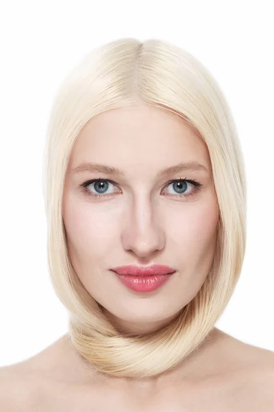 Schließen Porträt Der Jungen Blonden Frau Mit Sauberem Make Isoliert — Stockfoto