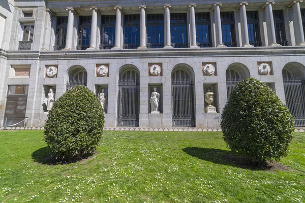 Мадрид Іспанія Травня 2018 Вхід Prado Музей Статуя Velazquez — стокове фото