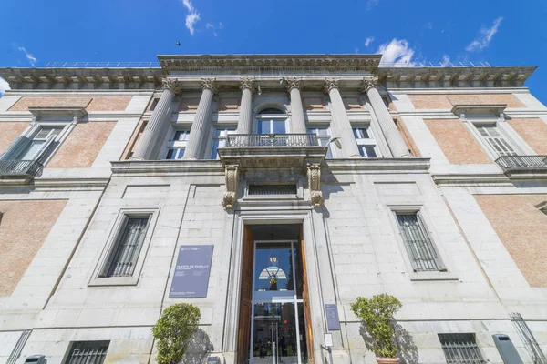 Madrid Espanha Maio 2018 Entrada Museu Prado Com Uma Estátua — Fotografia de Stock