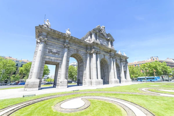 Famous Monument Known Alcala Gate Located Madrid Spain — Stock Photo, Image