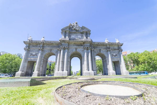 Famoso Monumento Conosciuto Come Alcala Gate Situato Madrid Spagna — Foto Stock