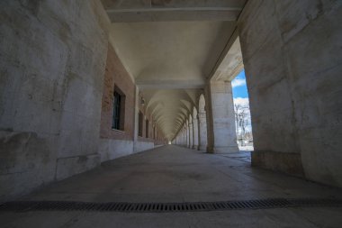 Geçiş eski kemerler, mimari. Görme palace, Aranjuez (bir müze günümüzde), 18. yüzyıl, royal residence İspanya Anıtı.