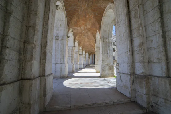 Passagem Arcos Antigos Arquitetura Uma Vista Palácio Aranjuez Museu Hoje — Fotografia de Stock
