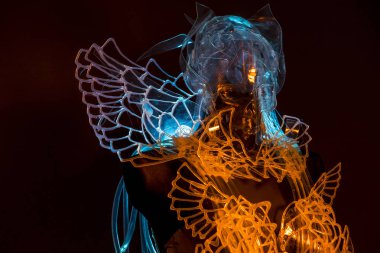 Kristal Kafatası kostüm, termoplastik ve sanatsal modelleme malzemeden Gotik ve karanlık tasarım